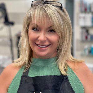 Meet your Posher, Lisa